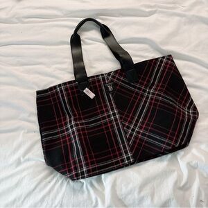 NEW Victoria’s Secret Tote